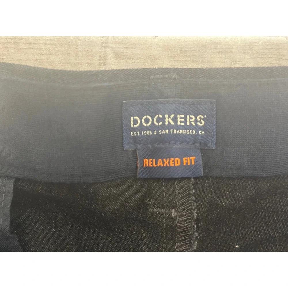 Dockers Comfort‎ Mens 40x30(actual 39x29) relaxed Pleated Stretch Pants  gray